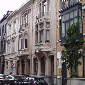 https://apartments-suites-in-antwerp.brusselshotelsbook.com