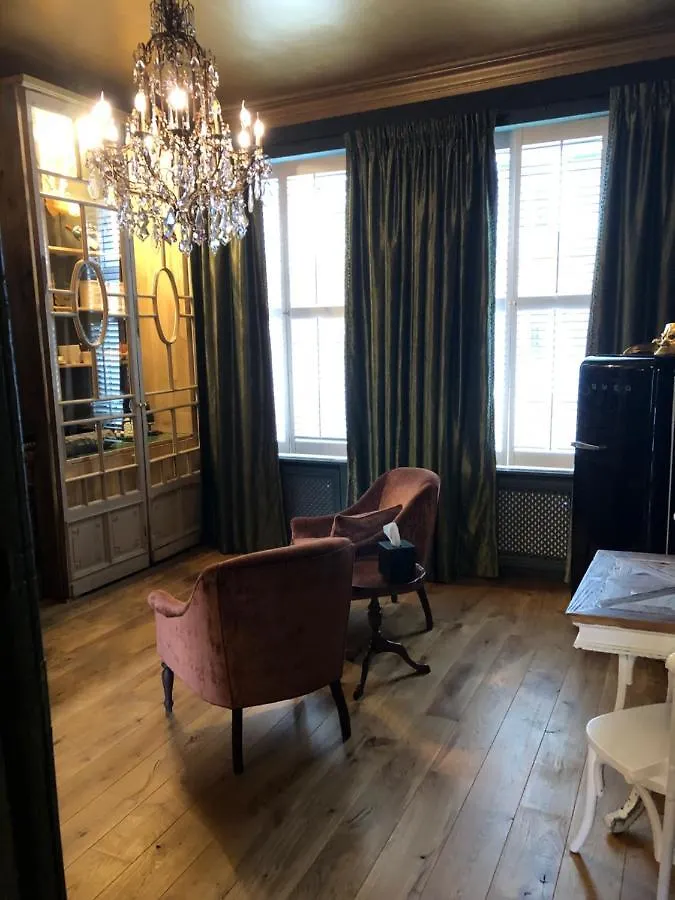 Sint Andries Suites Antwerpen 0*,  België