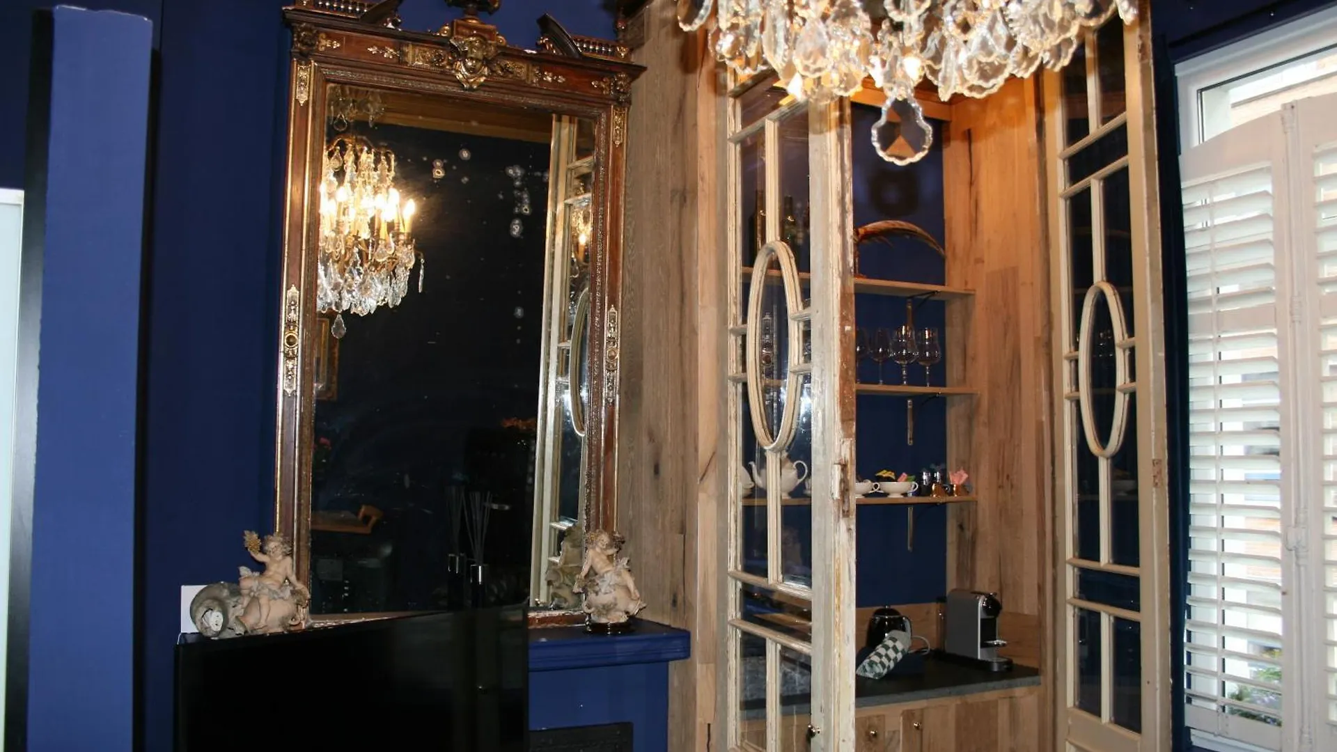 Sint Andries Suites Anversa Belgio